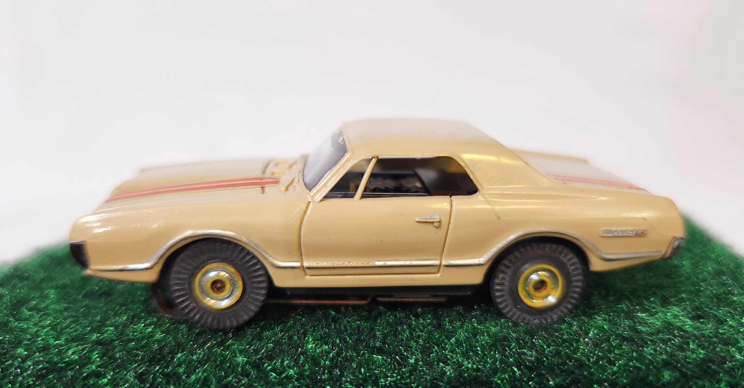 Vintage Aurora Model Motoring T-Jet Cougar #1389 T-Jet Slot Car